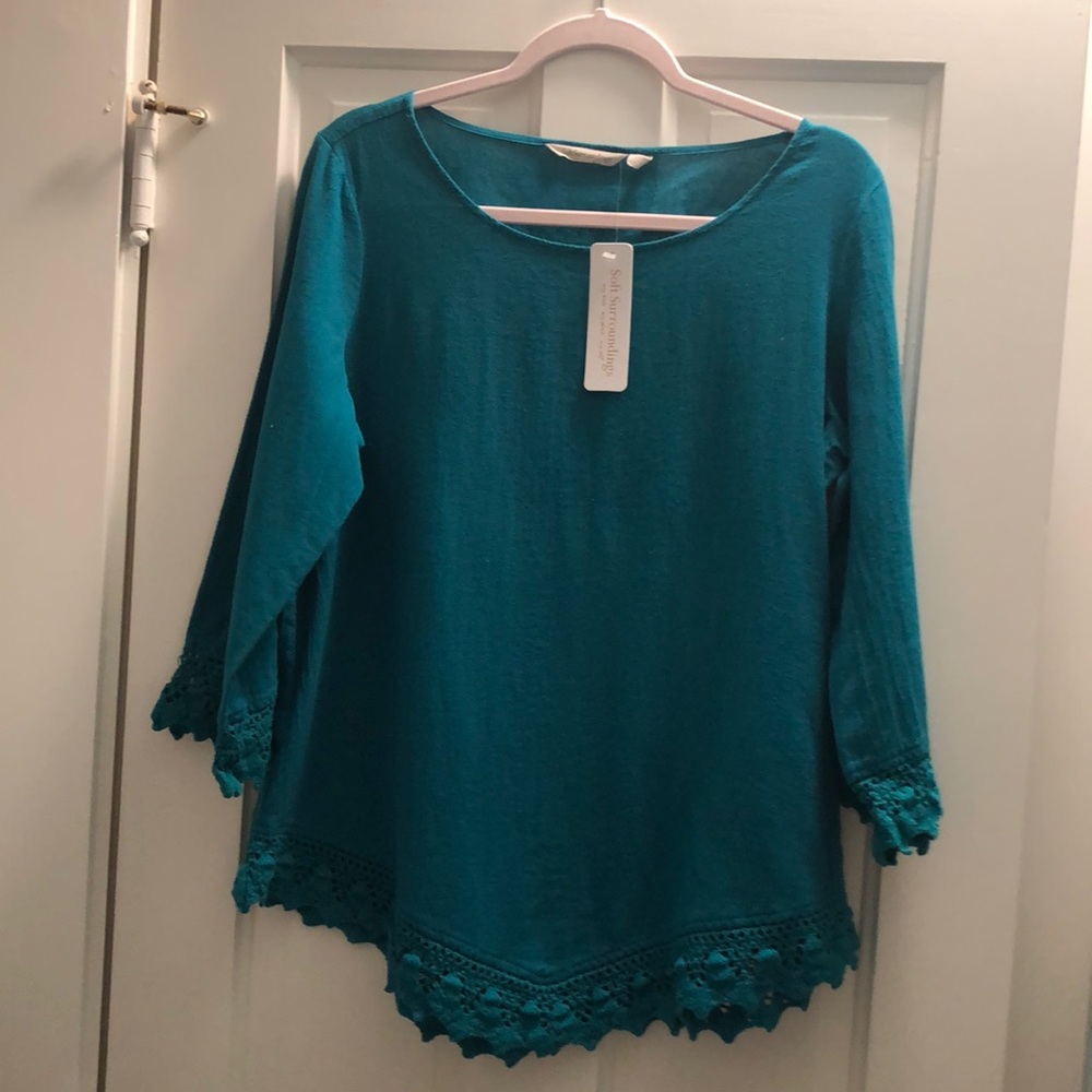 New with tags, lovely vivid teal Rialto Gauze Top